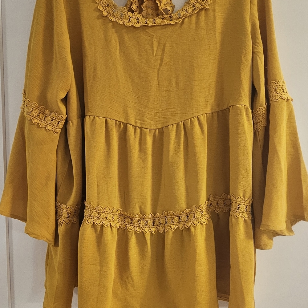 Yellow Lace-Trimmed Women's Top - Size XL
